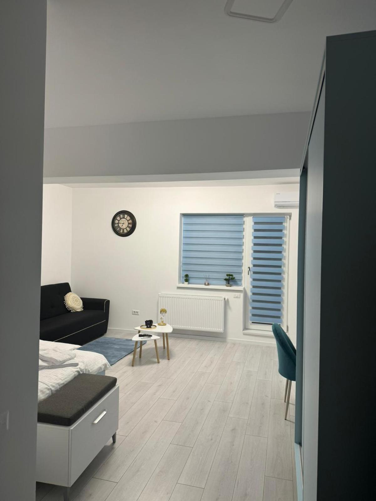 The Moon View Apartment Bucharest Exterior photo